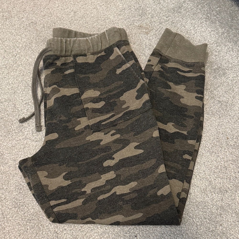 Lucky Brand Camouflage Joggers - Olive and Khaki